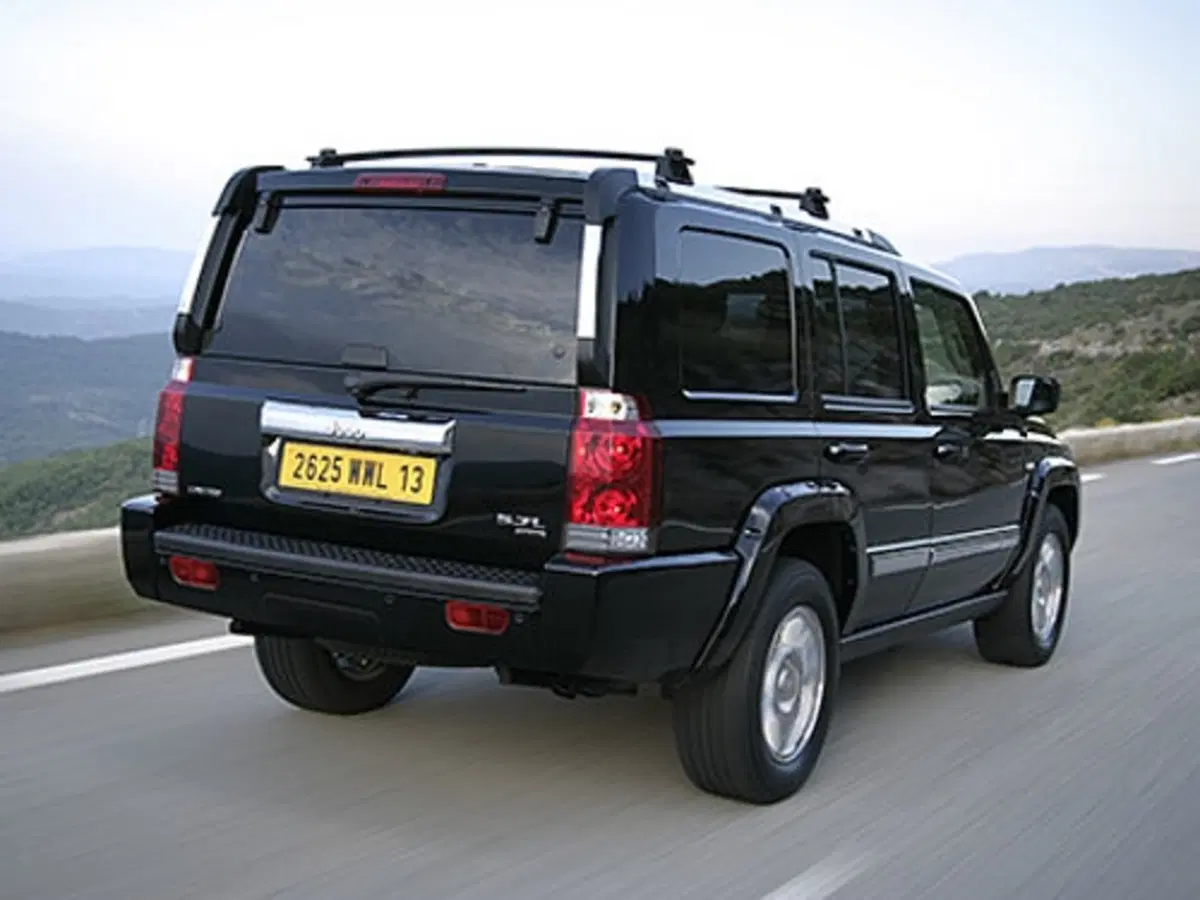 Jeep Commander (6)