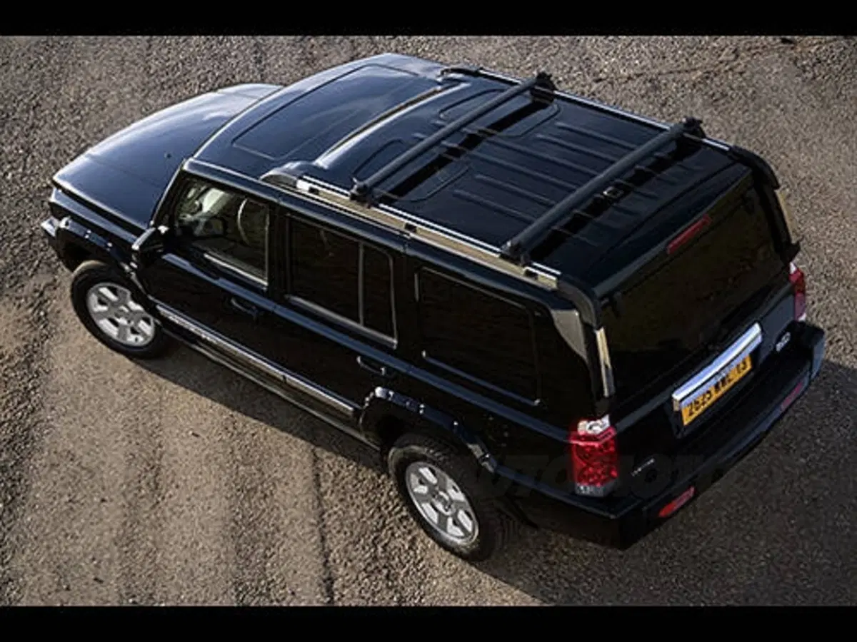 Jeep Commander (8)