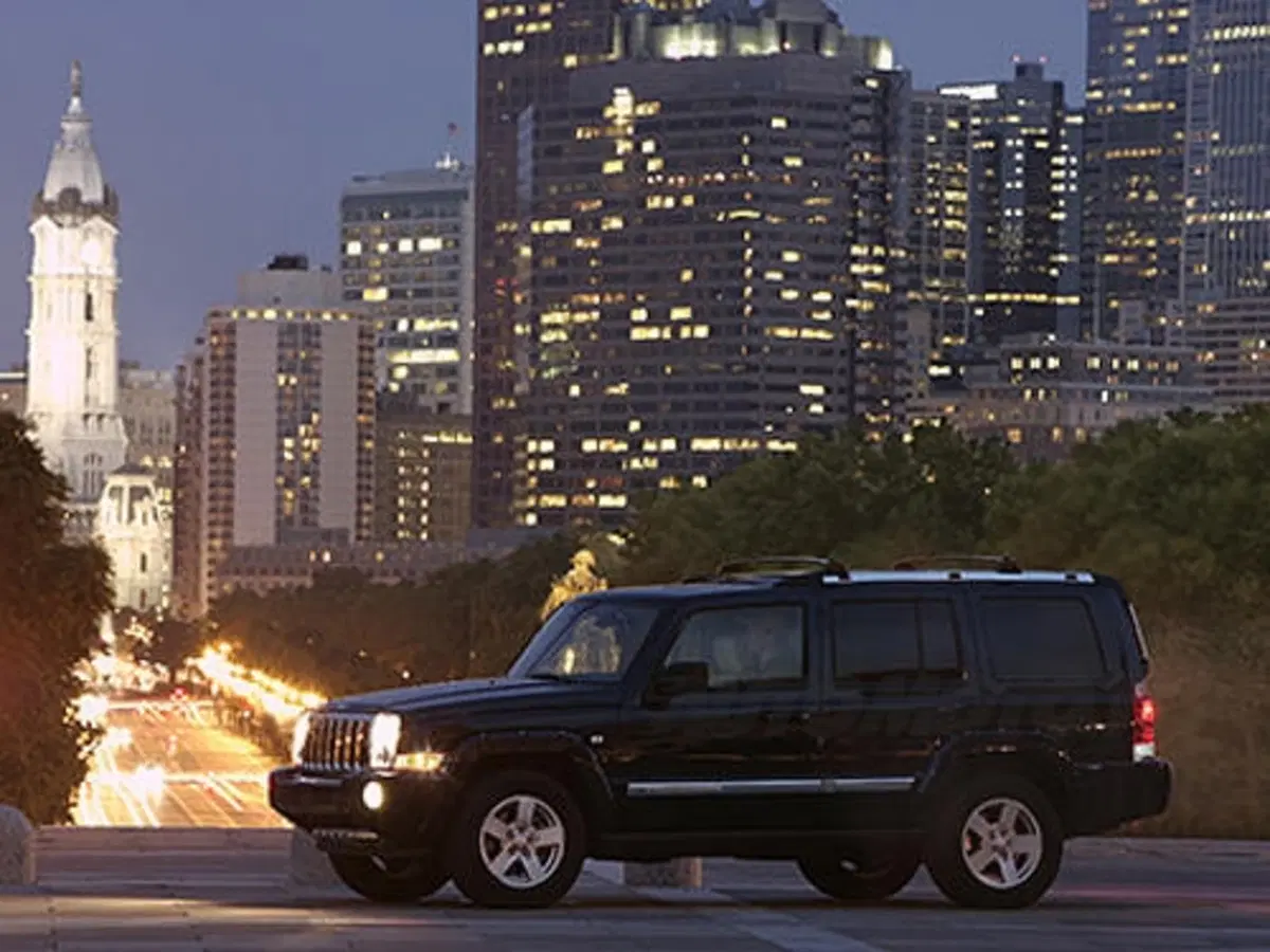 Jeep Commander (11)