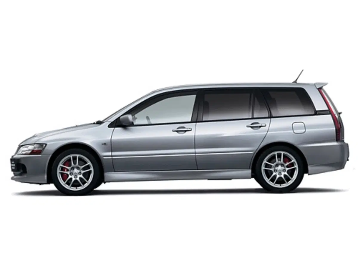 Mitsubishi Lancer Evolution Wagon (2)