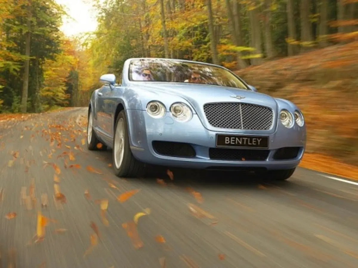 Bentley Continental GTC (7)