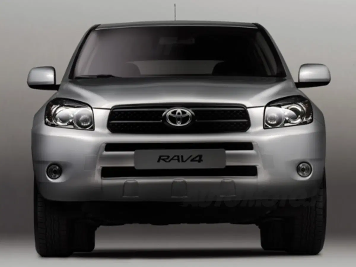 Toyota nuovo RAV4 (12)