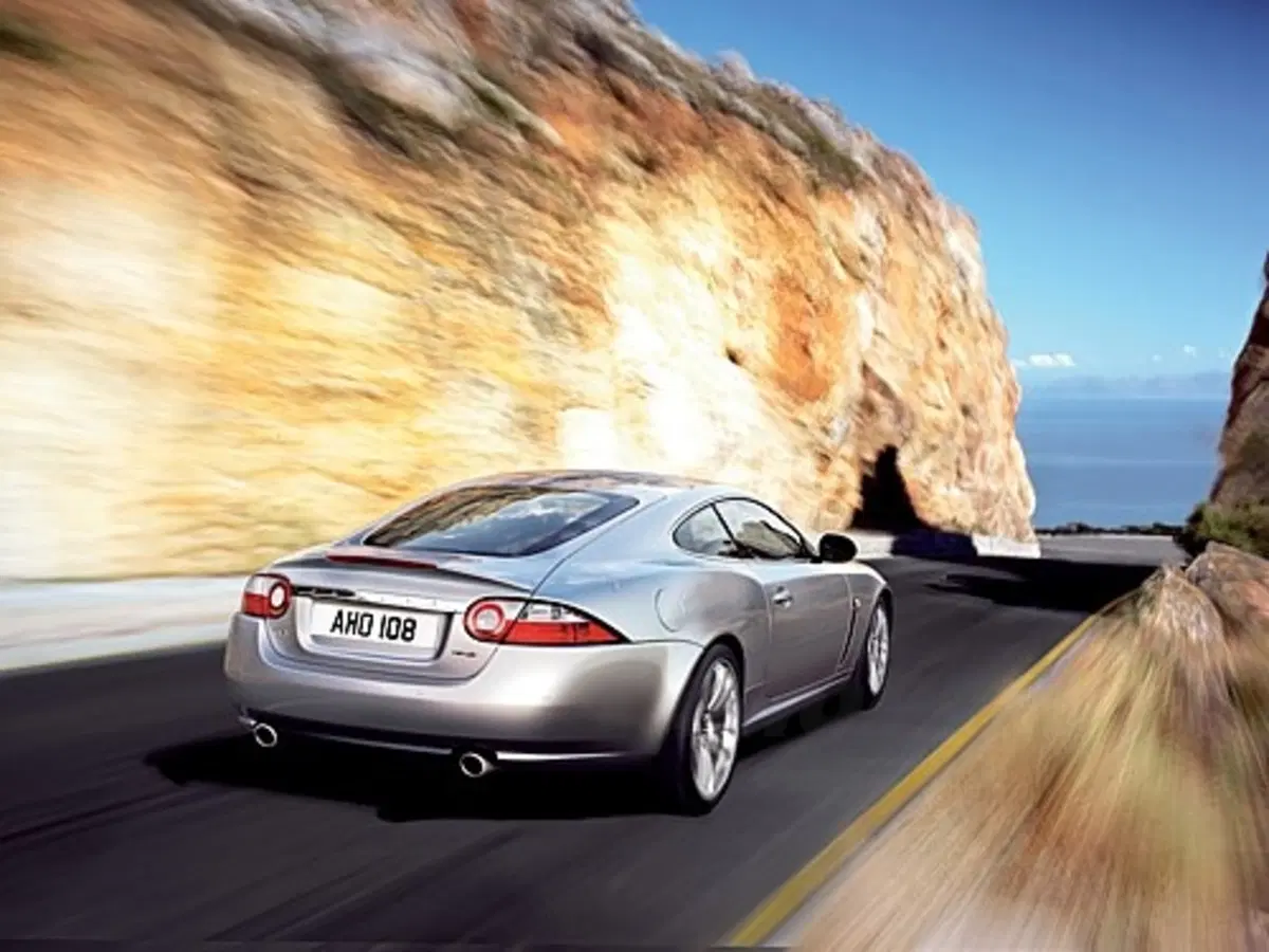 Jaguar XK Coupè (9)