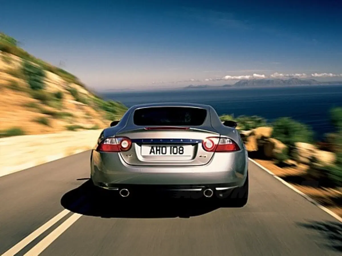 Jaguar XK Coupè (11)