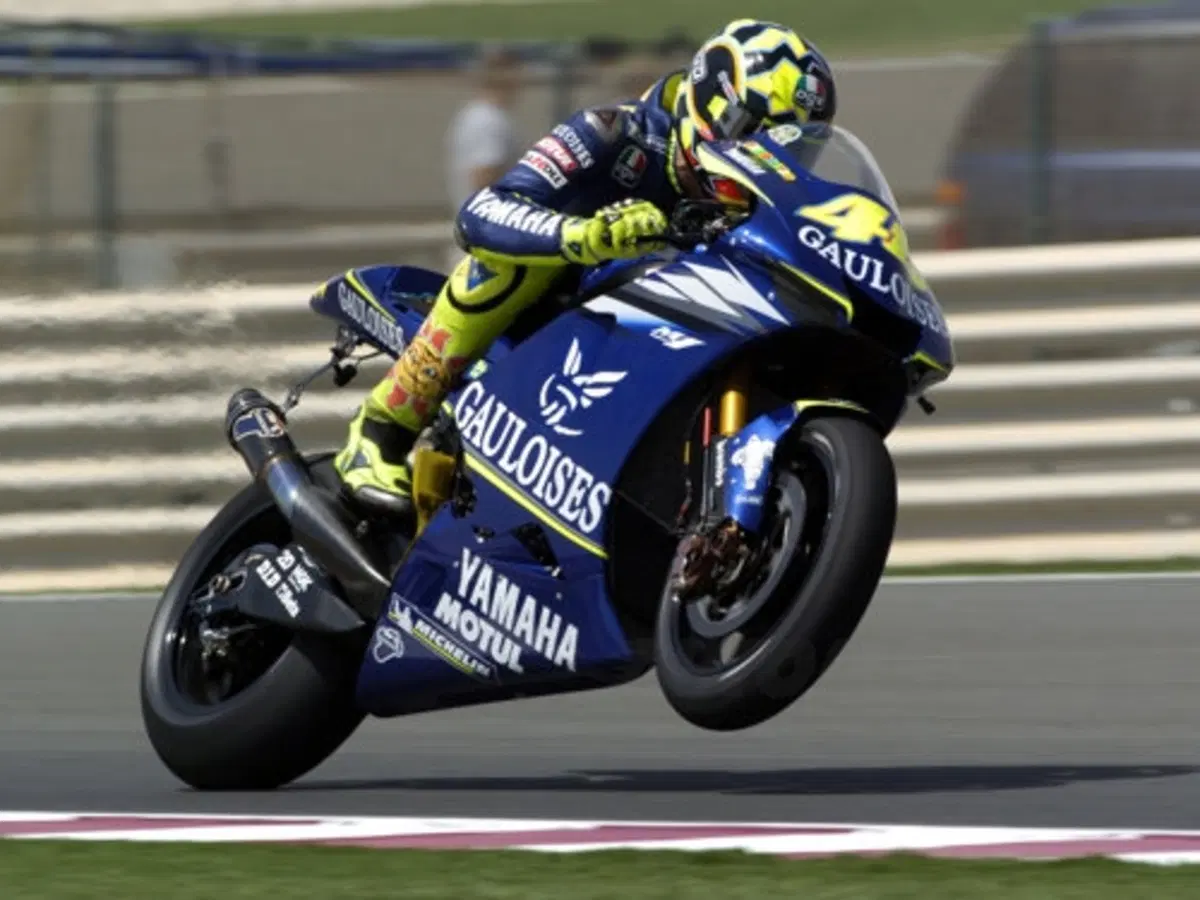 Valentino Rossi in Subaru (3)