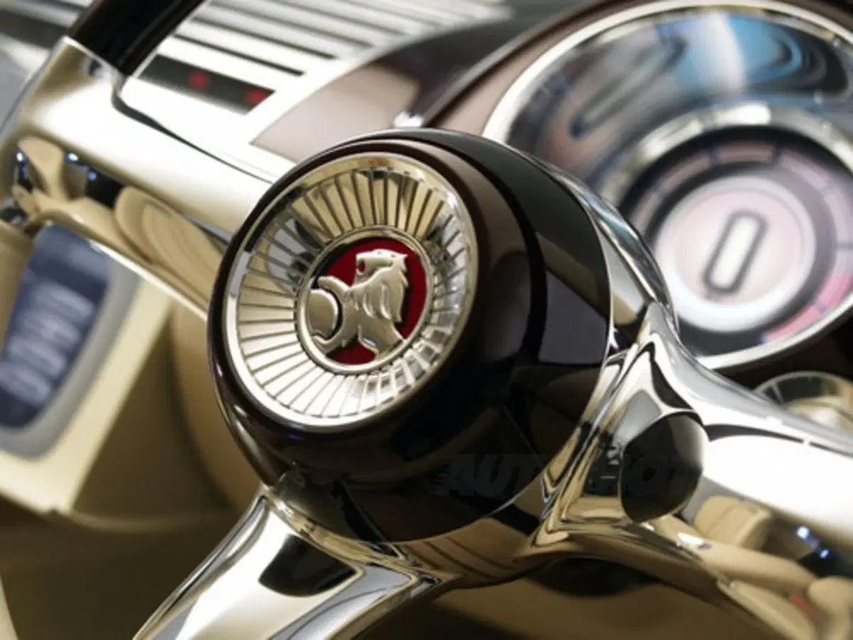 Holden Efijy (12)