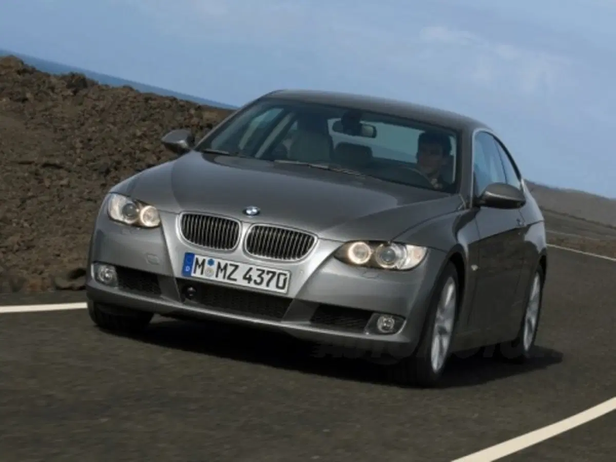 BMW nuova Serie 3 Coupè (2)