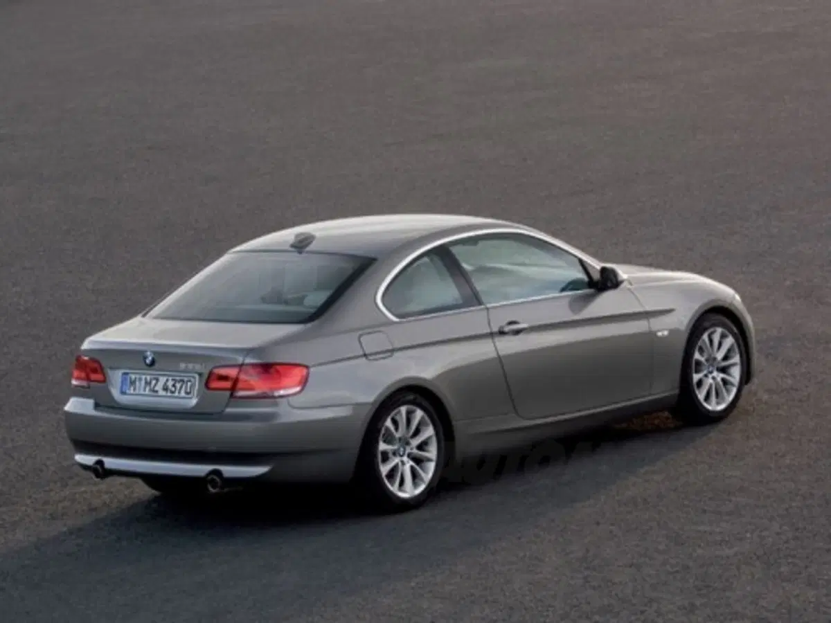 BMW nuova Serie 3 Coupè (11)