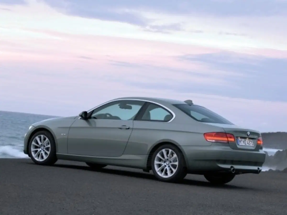 BMW nuova Serie 3 Coupè (13)