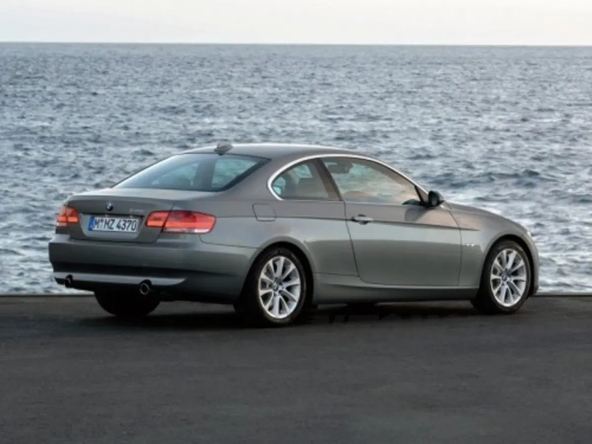 BMW nuova Serie 3 Coupè (14)