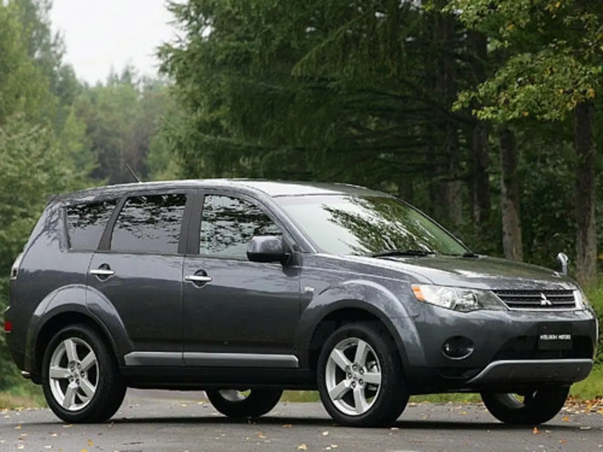 Mitsubishi new Outlander (6)