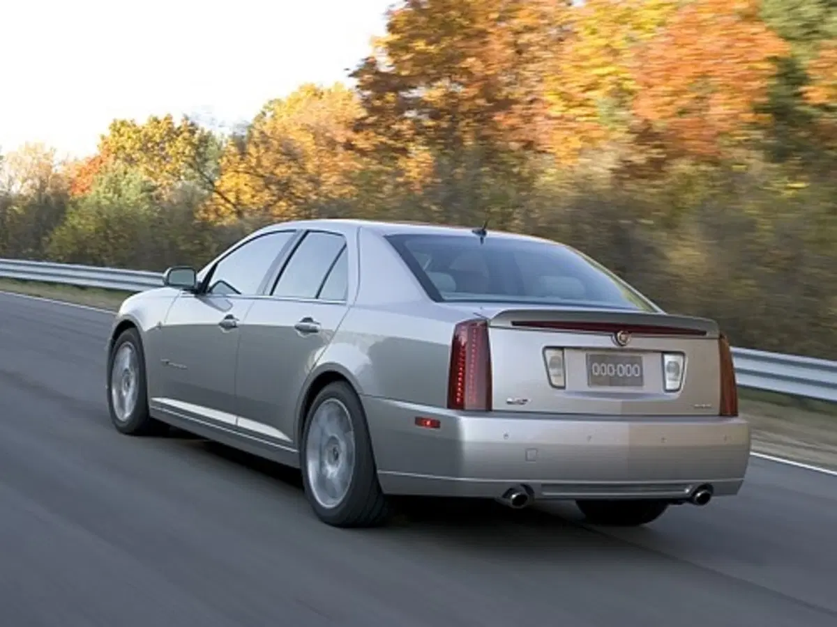 Cadillac V Series (7)