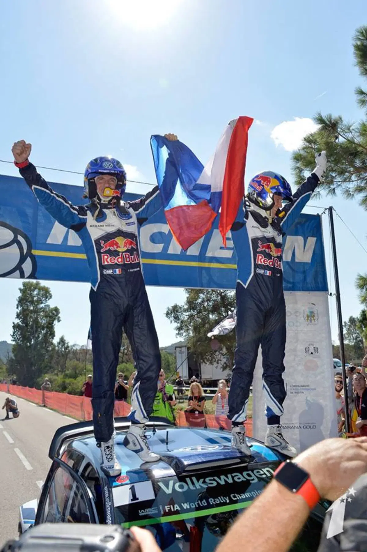 WRC16 Francia. Vince Ogier (VW Polo R)! (3)