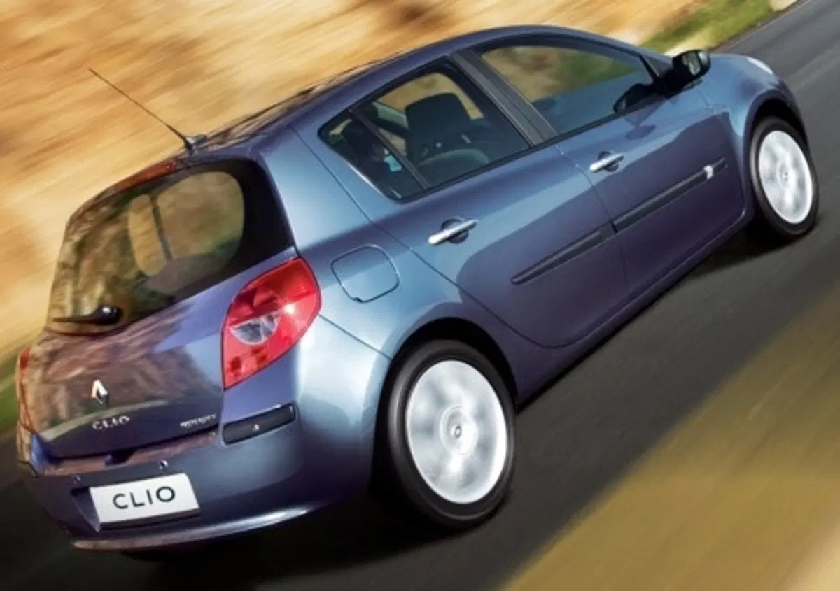 Clio &egrave; Auto dell'Anno 2006