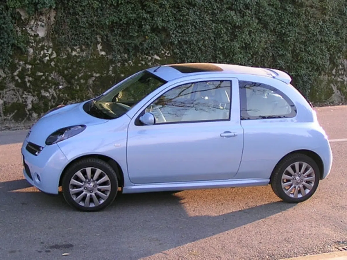 Nissan Micra (3)