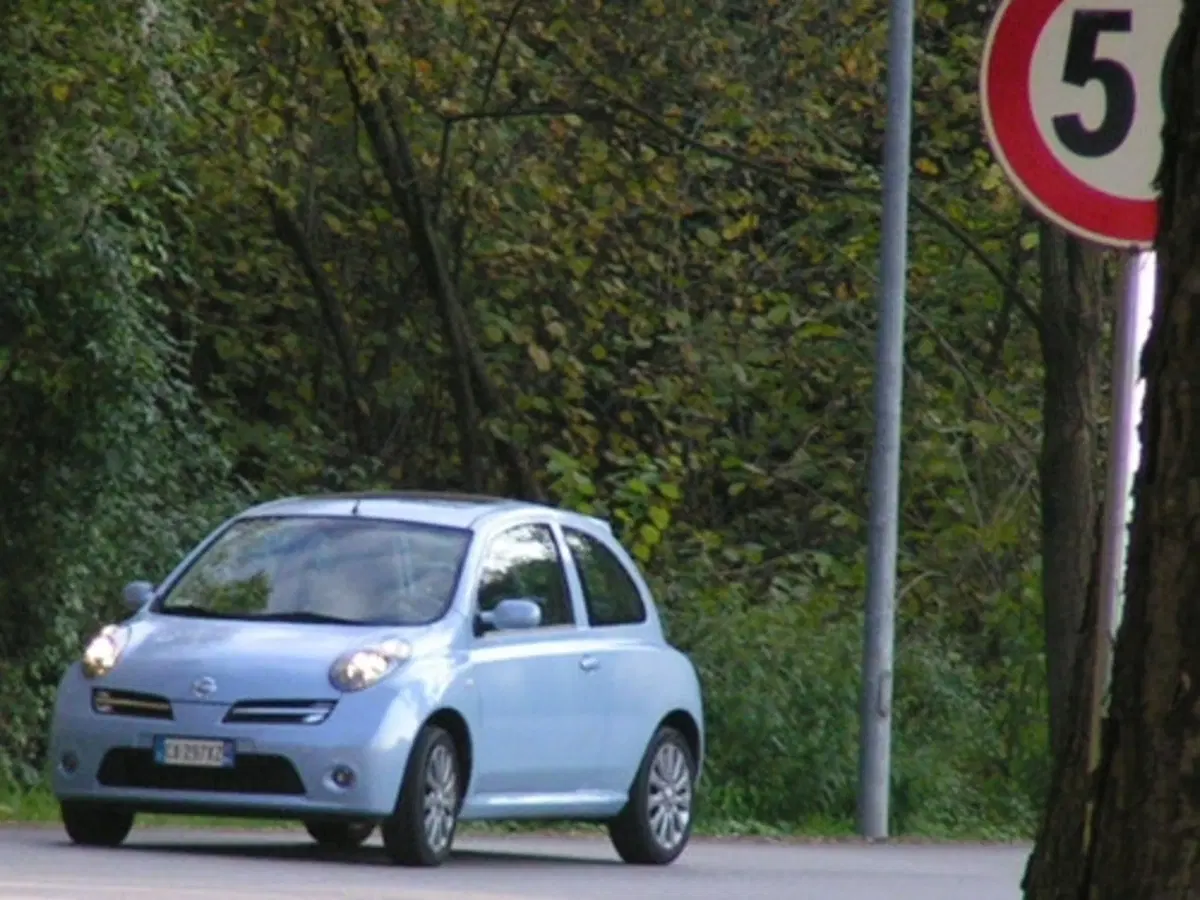 Nissan Micra (7)