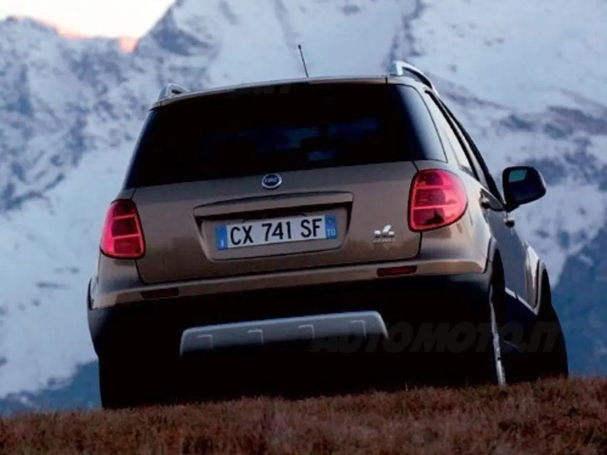 Fiat Sedici (5)