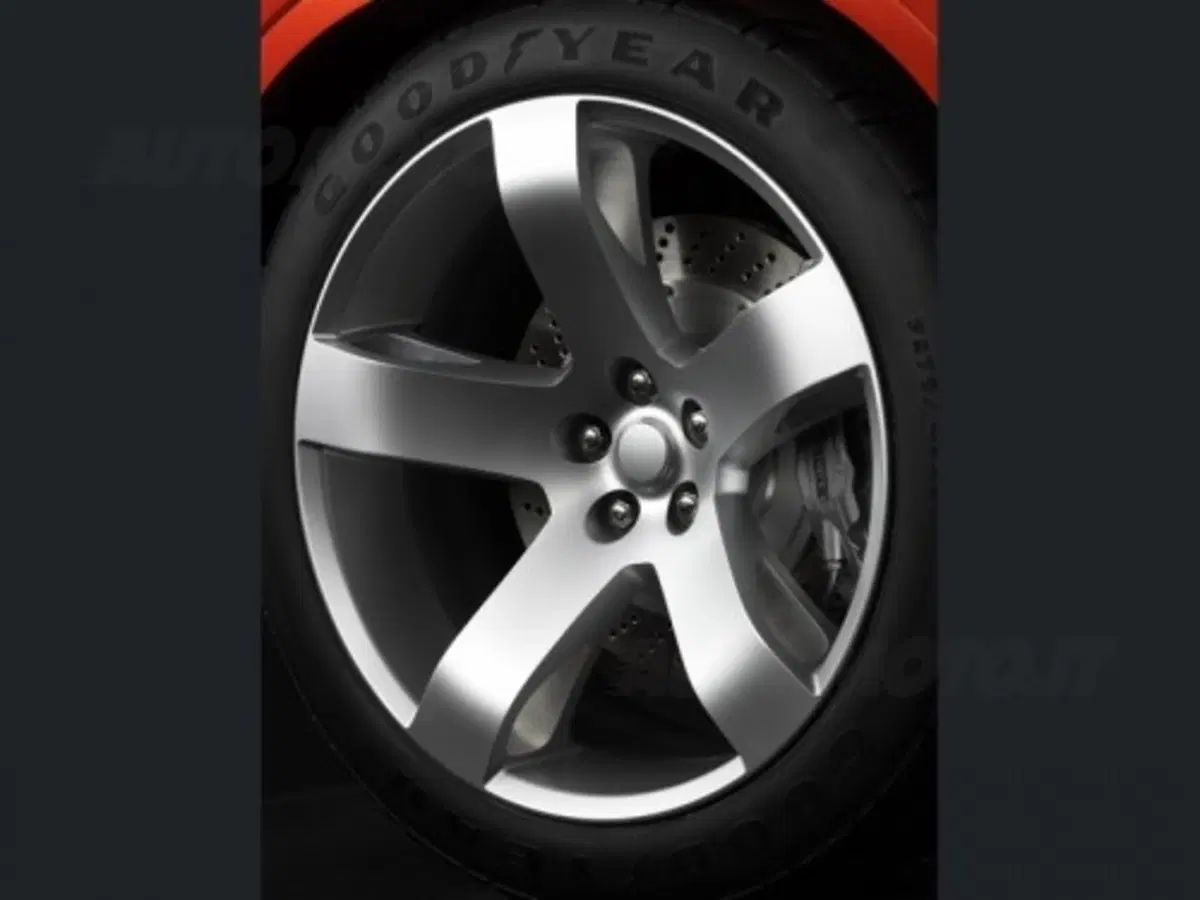 Dodge Challenger SRT-8 (4)