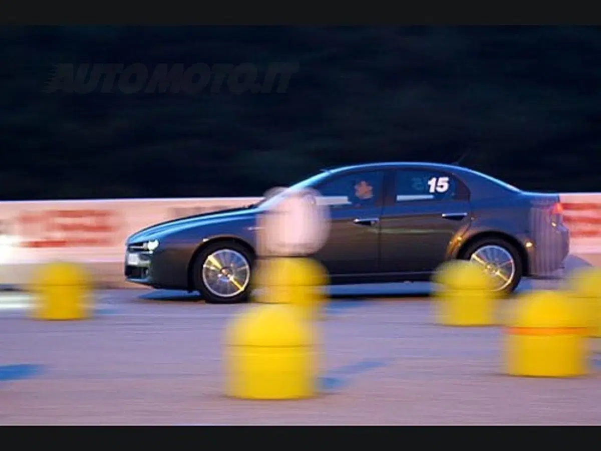 Alfa Romeo 159 (6)