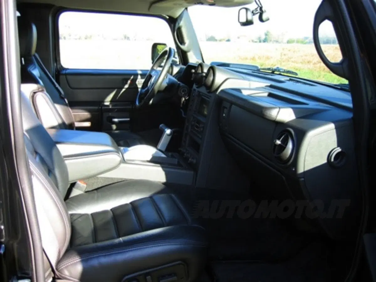 Hummer H2 (4)