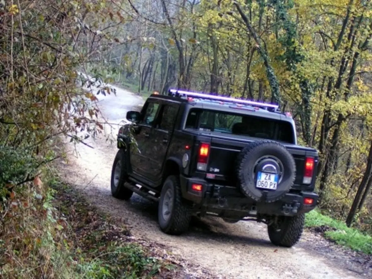 Hummer H2 (9)