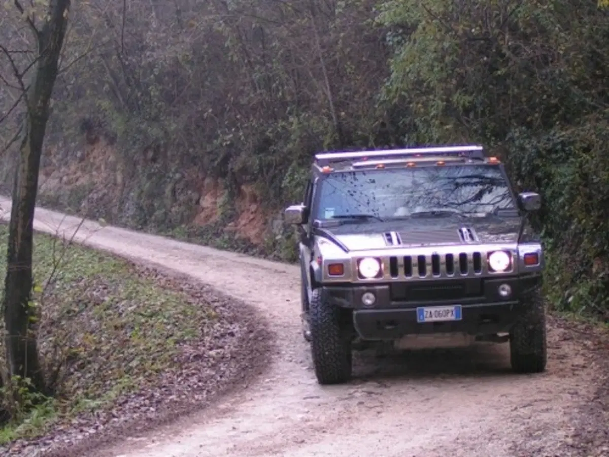 Hummer H2 (10)