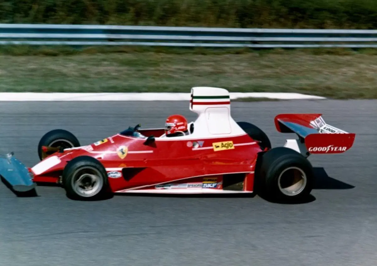 Ferrari: per i 70 anni 70 livree celebrative per 350 esemplari (4)
