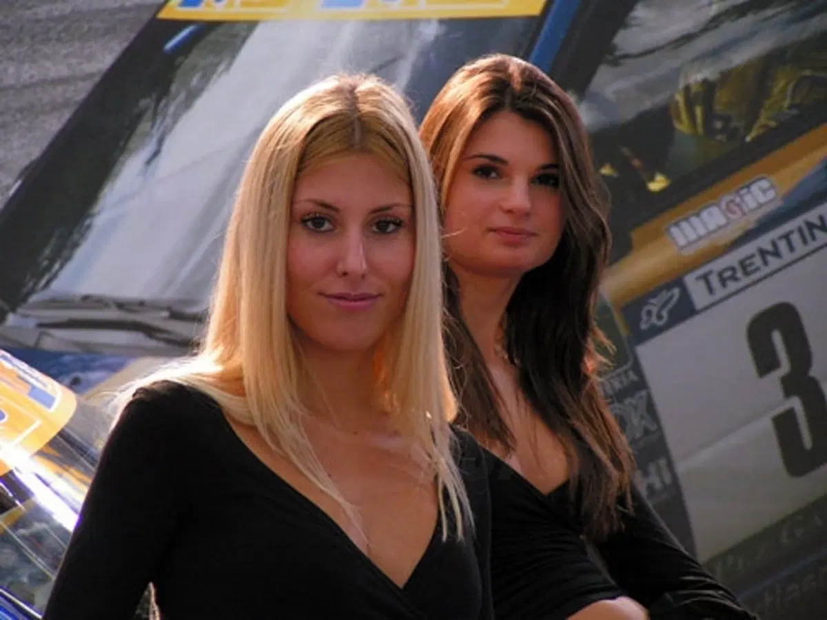 Non solo motori: le Girls del Motor Show 2005 (20)