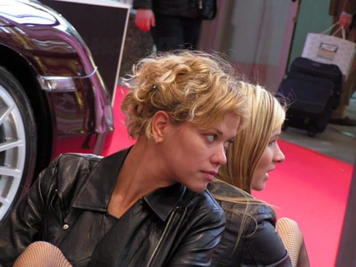 Non solo motori: le Girls del Motor Show 2005 (21)