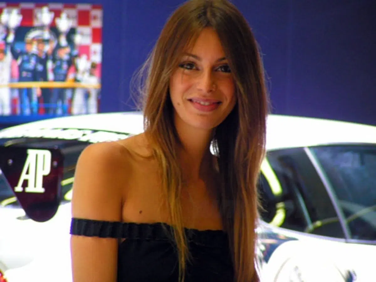 Non solo motori: le Girls del Motor Show 2005 (22)