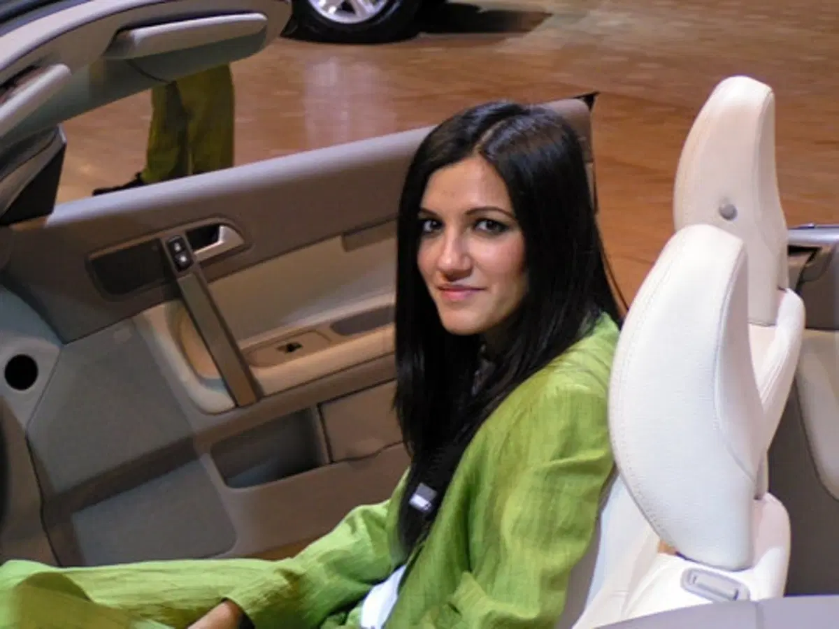 Non solo motori: le Girls del Motor Show 2005 (25)