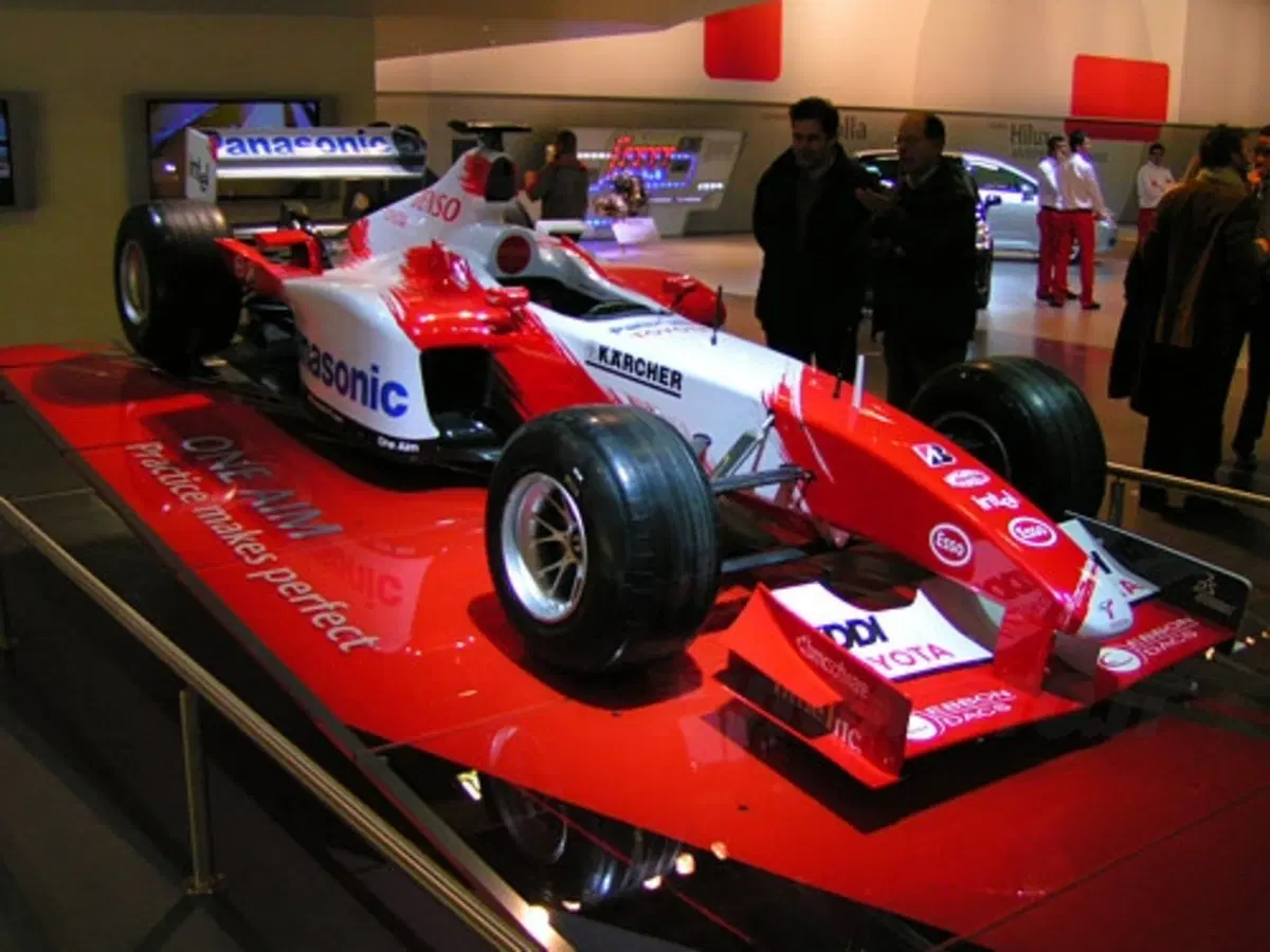 Motor Show 2005 Day3 (10)
