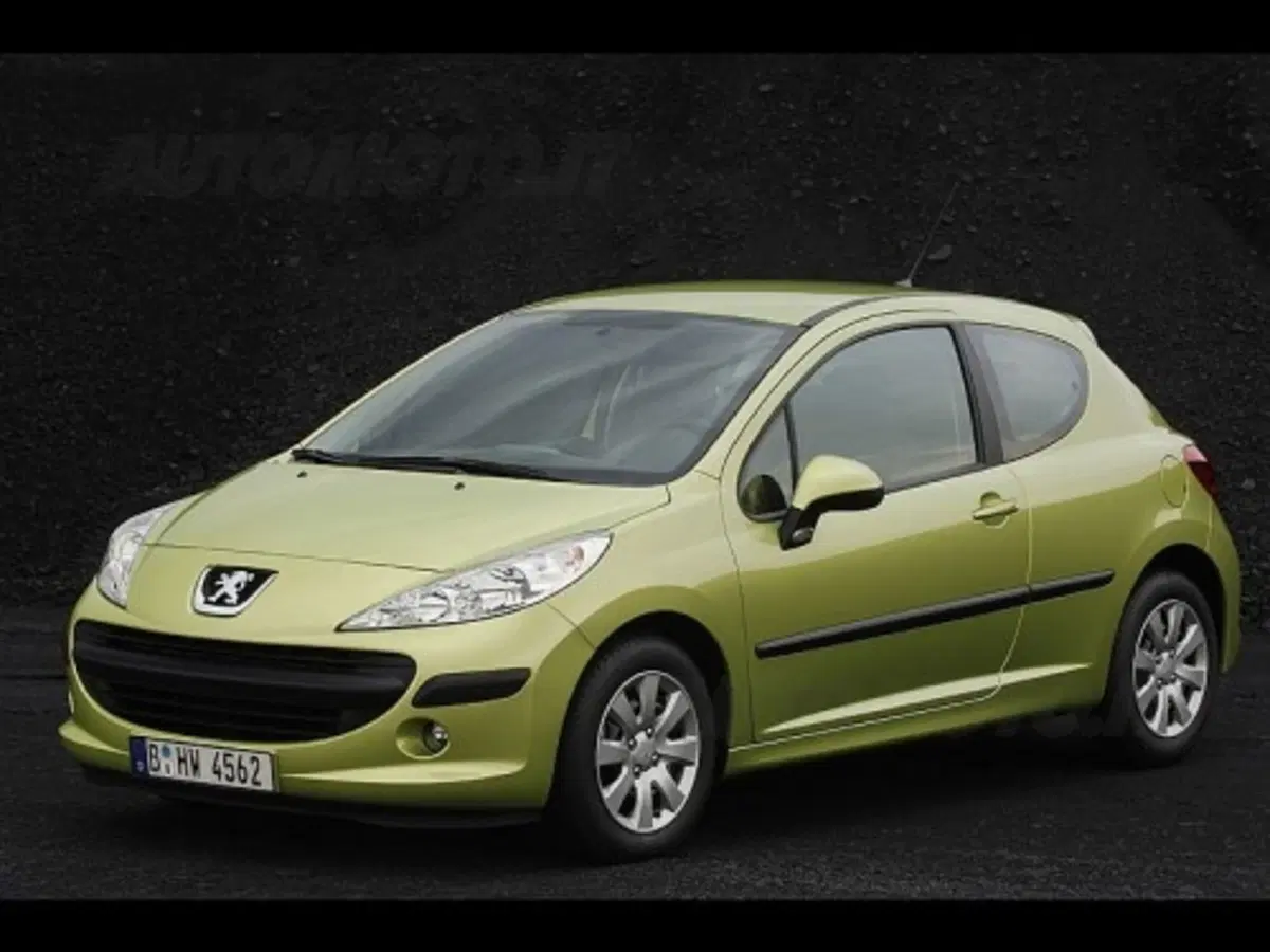 Peugeot 207 (2)