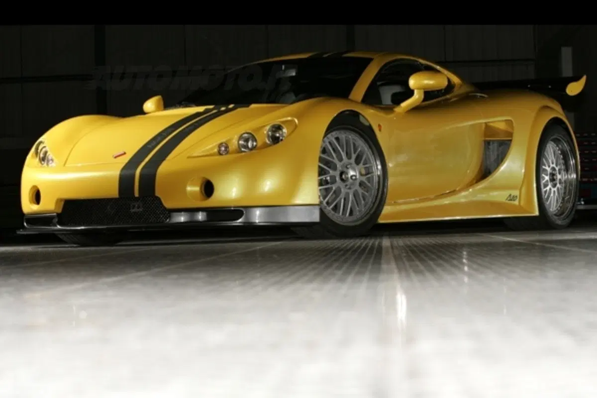 Ascari A10 (3)