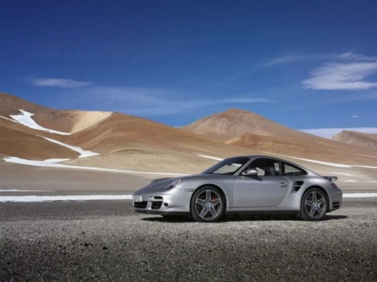Porsche nuova 911 Turbo (14)