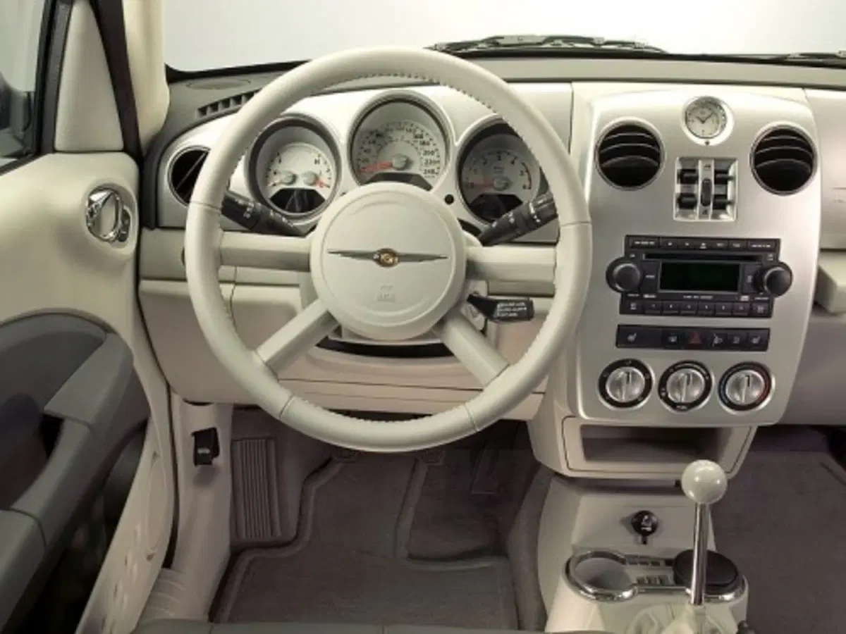 Chrysler PT Cruiser (10)