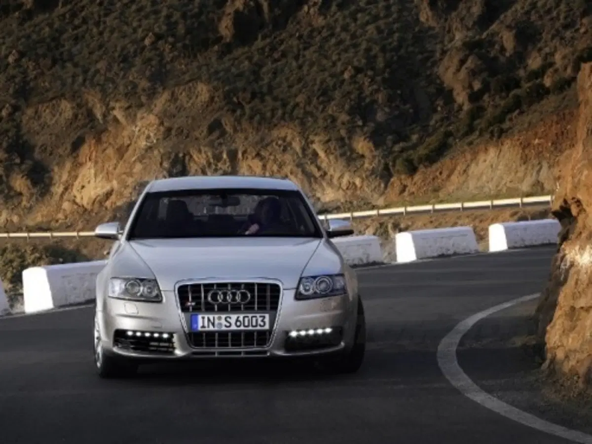 Audi nuova S6 (2)
