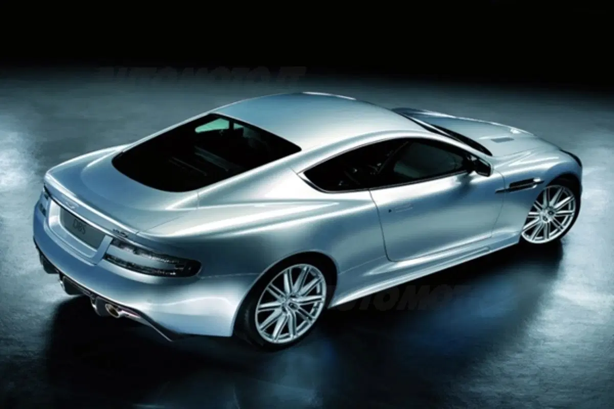 Aston Martin DBS (2)