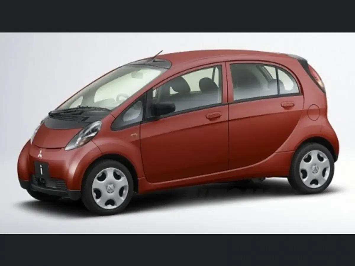 Mitsubishi i