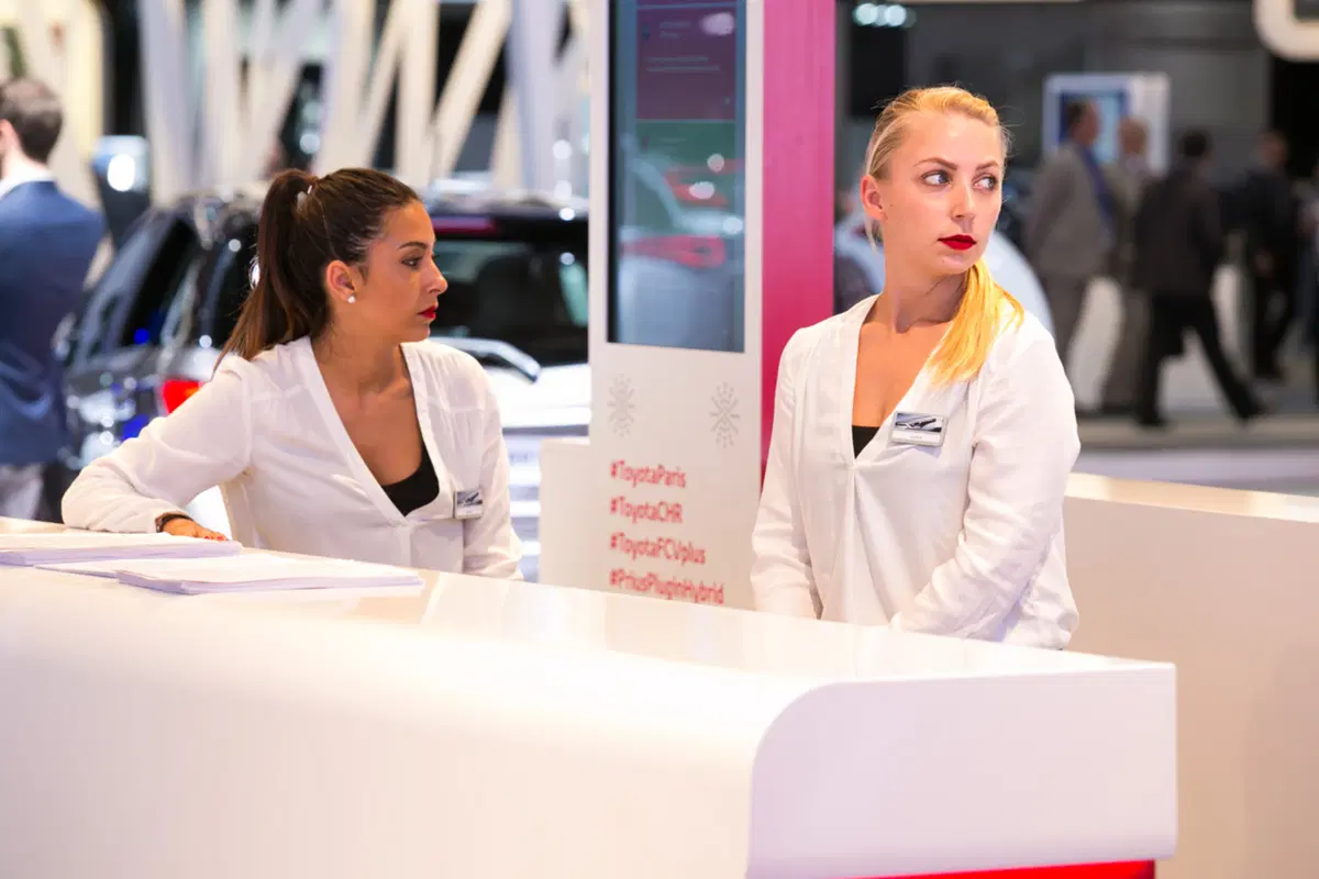 Salone di Parigi 2016: le ragazze più belle (13)