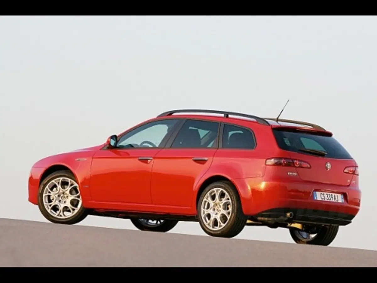 Alfa Romeo 159 Sportwagon (2)