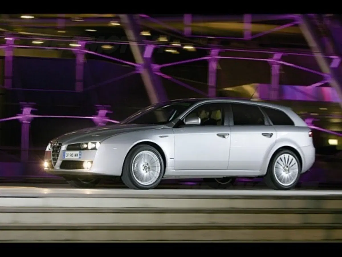 Alfa Romeo 159 Sportwagon (6)