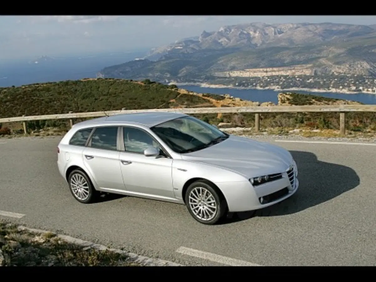 Alfa Romeo 159 Sportwagon (7)