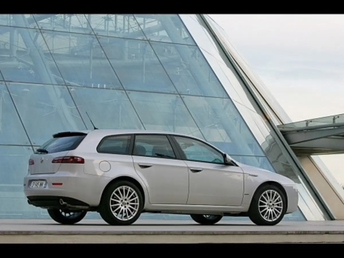 Alfa Romeo 159 Sportwagon (15)