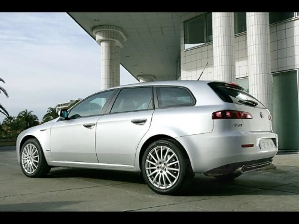 Alfa Romeo 159 Sportwagon (17)