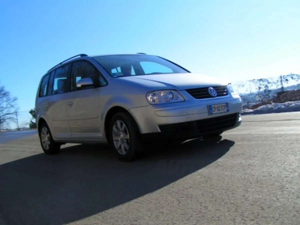 Volkswagen Touran (14)