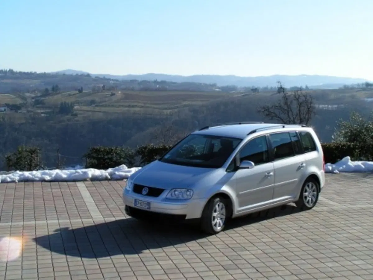 Volkswagen Touran (22)