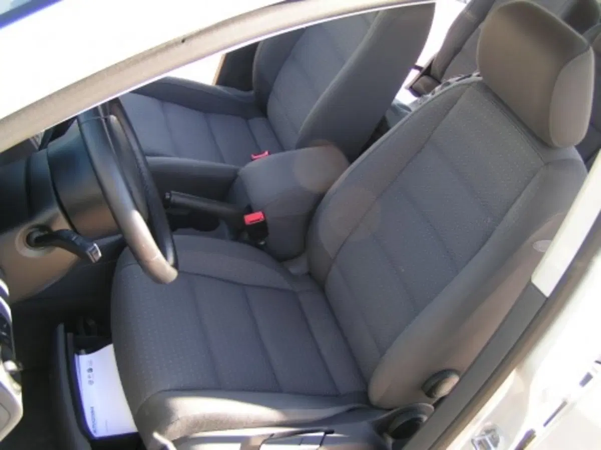 Volkswagen Touran (27)