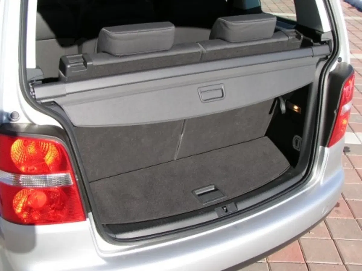 Volkswagen Touran (28)