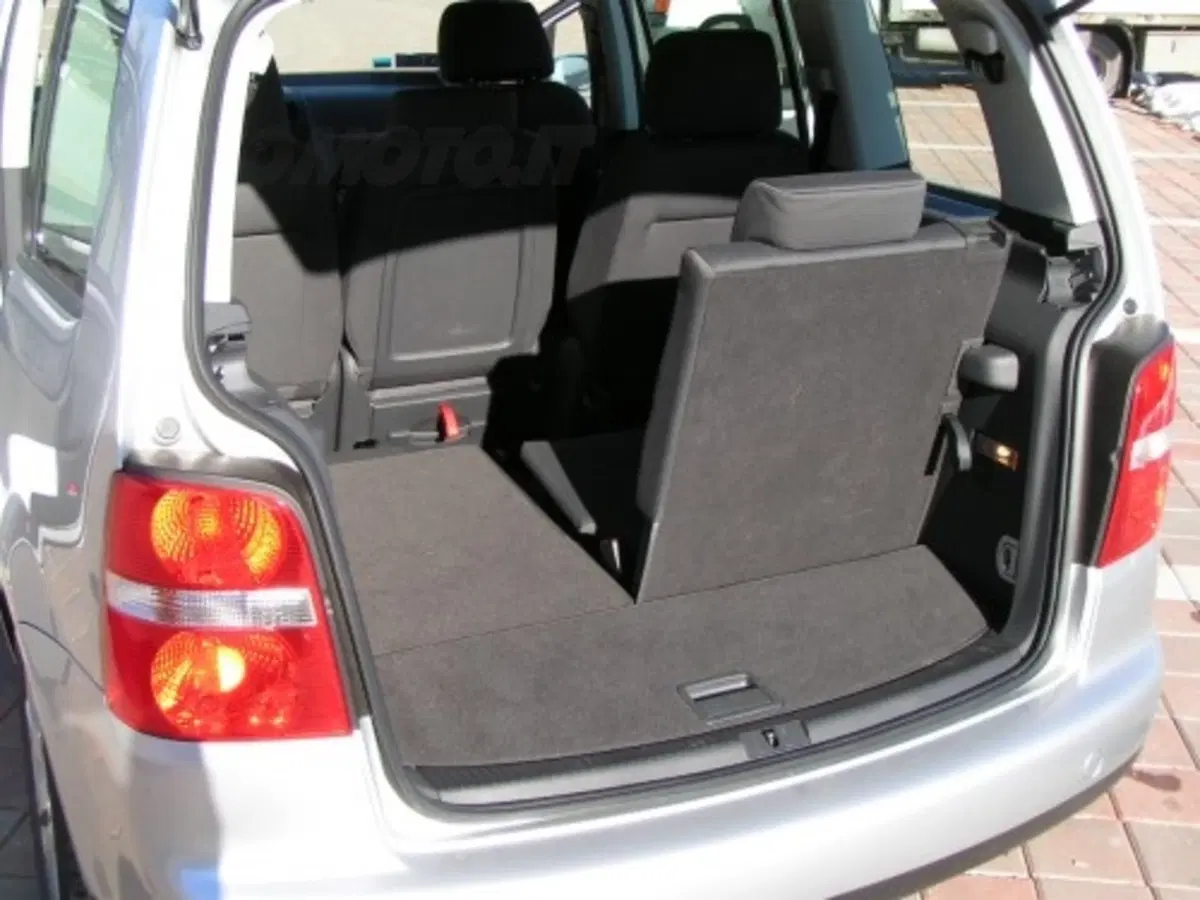 Volkswagen Touran (29)